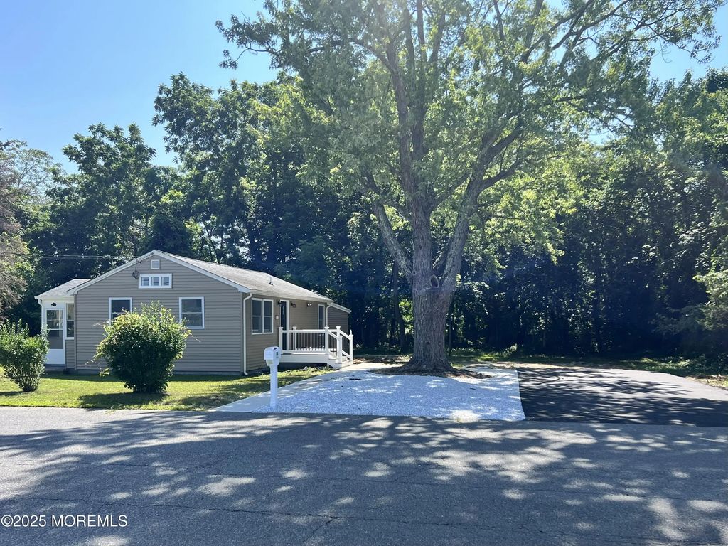 115 Parker Avenue, Forked River