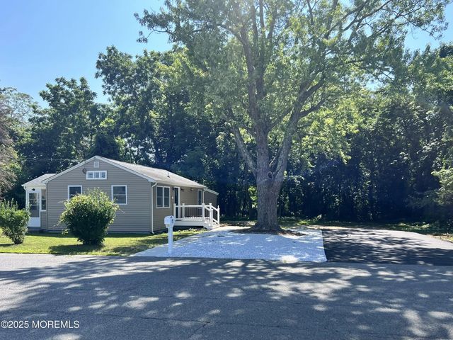 115 Parker Avenue, Forked River