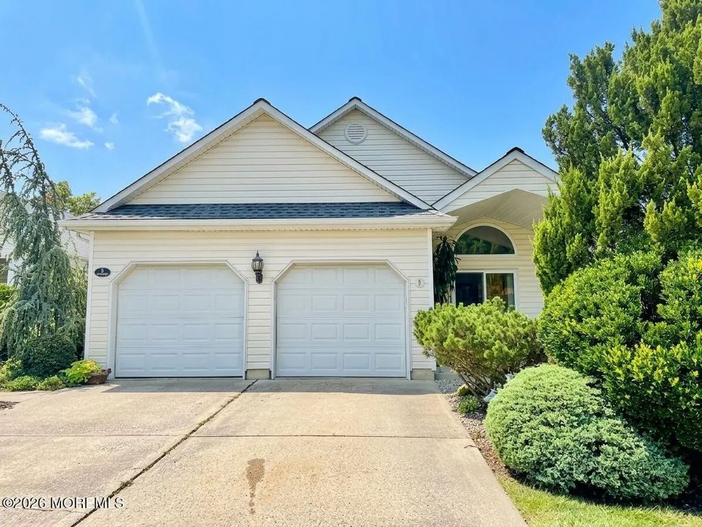 57 Summerhill Drive, Manahawkin