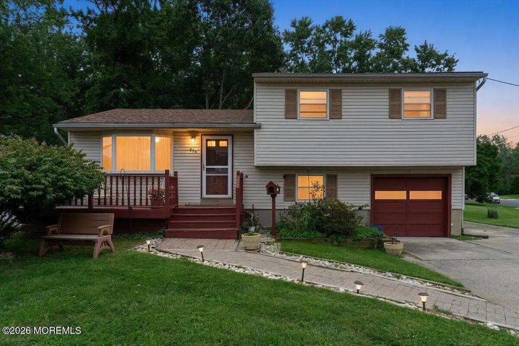 910 Interlaken Avenue, Ocean Twp