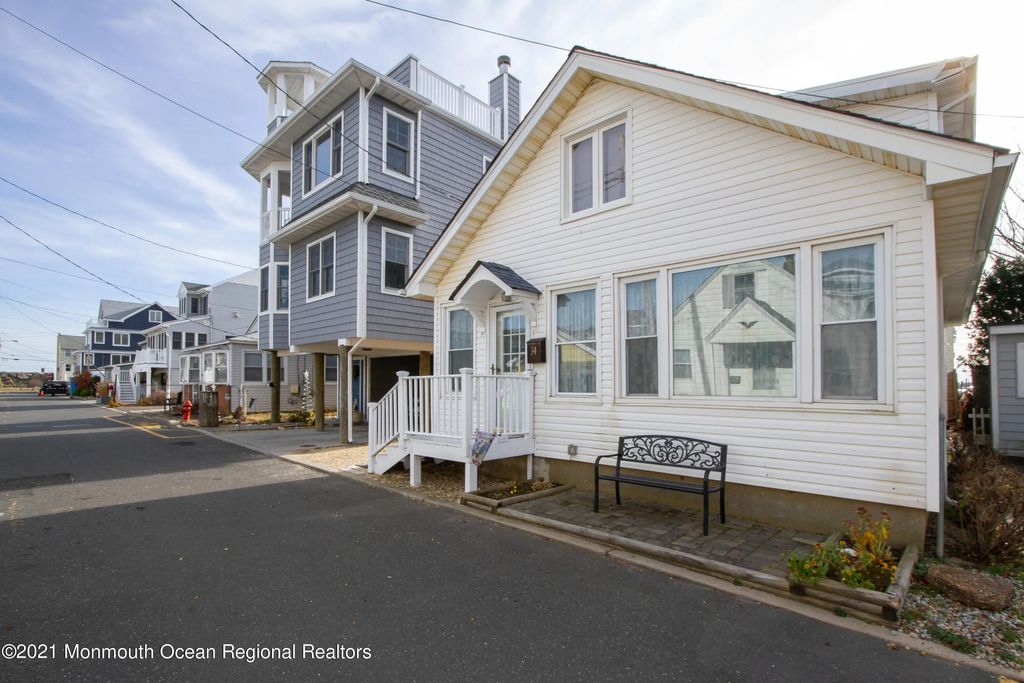 34 Waterview Way, Sea Bright
