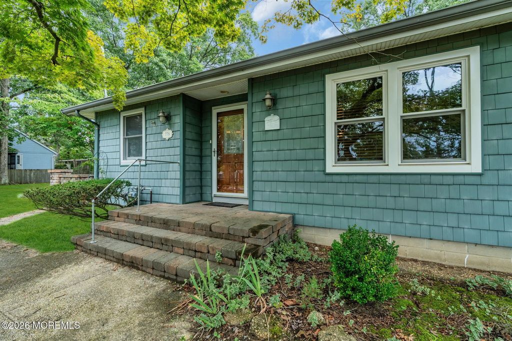 778 Manor Drive, Brick