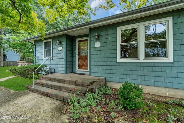 778 Manor Drive, Brick