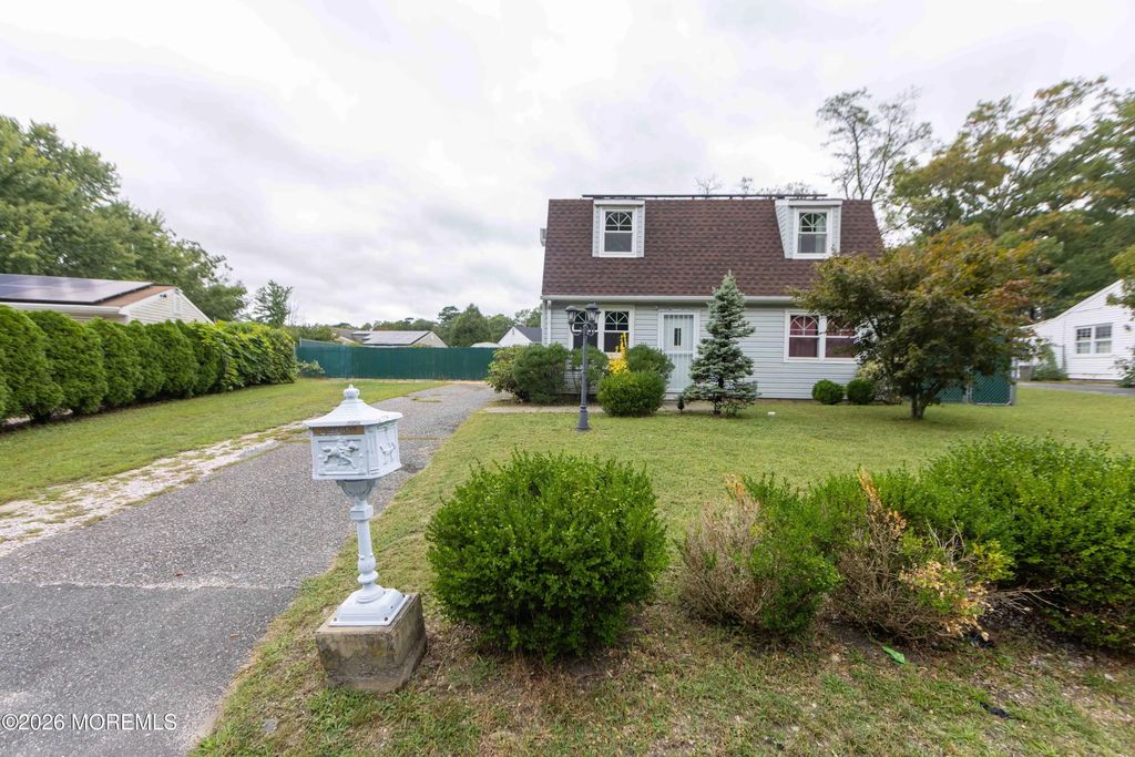 108 Lake Champlain Drive, Little Egg Harbor