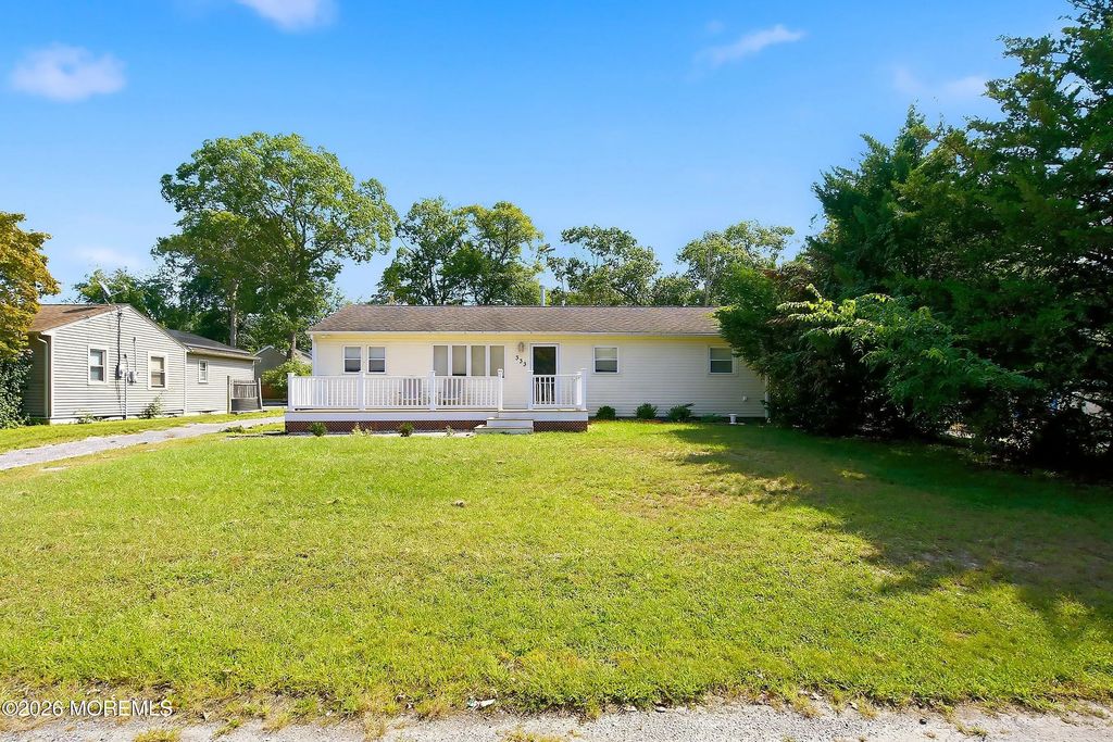 333 Constitution Drive, Forked River