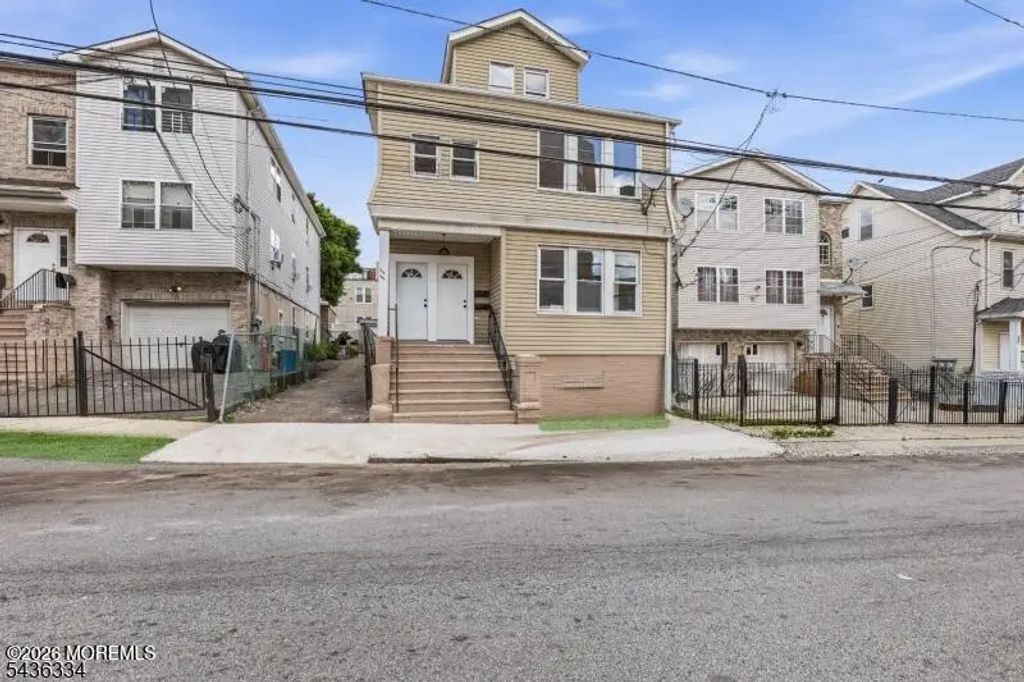 235-237 Lehigh Avenue 2, Newark