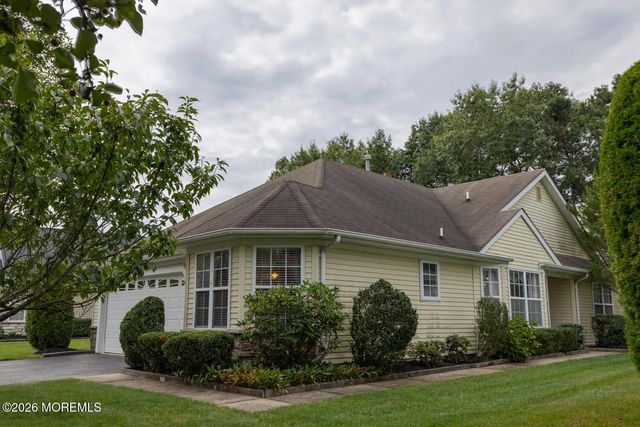 10 Wellington Lane, Lakewood