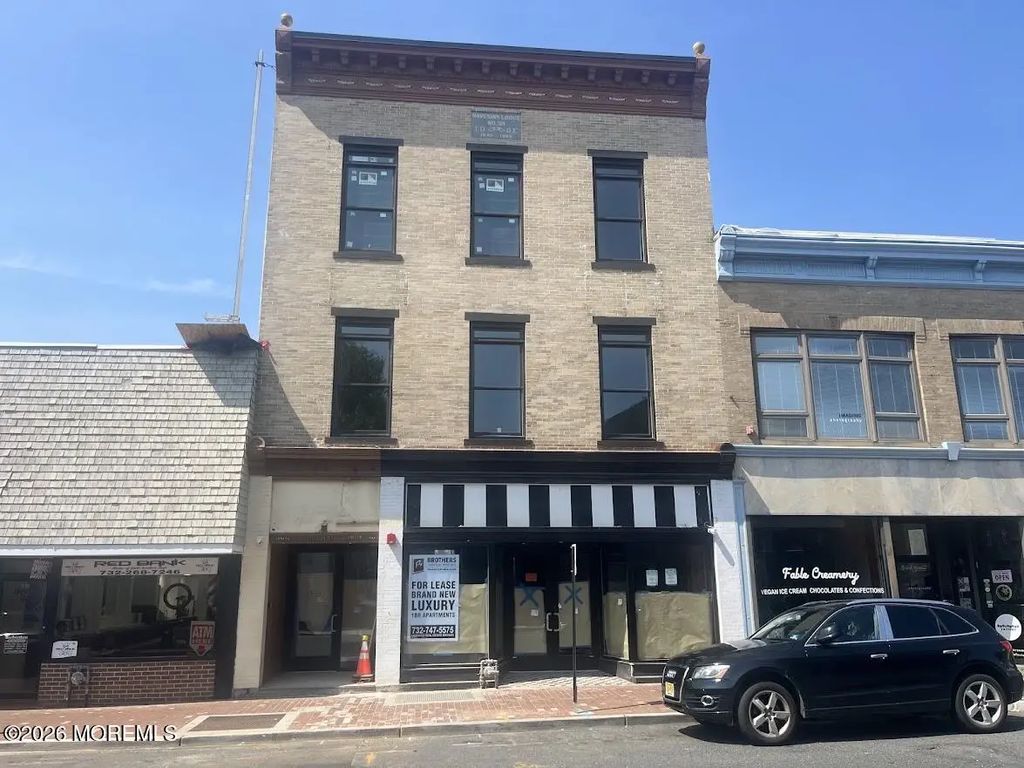 16 Monmouth Street, Red Bank