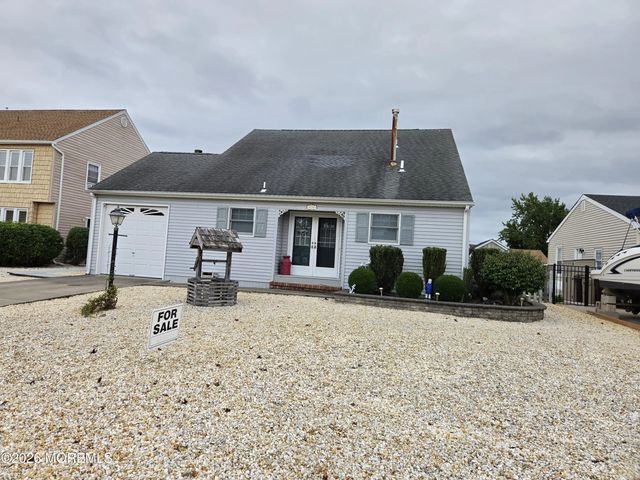 73 Ocean Gate Avenue, Bayville