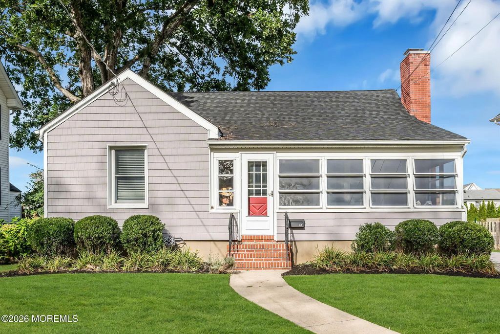 376 E Main Street, Manasquan