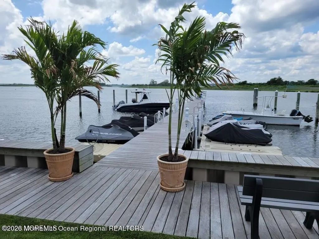 1382 Ocean Avenue 9a, Sea Bright