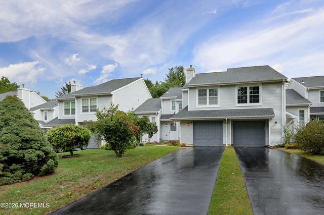 71 Malibu Drive, Eatontown