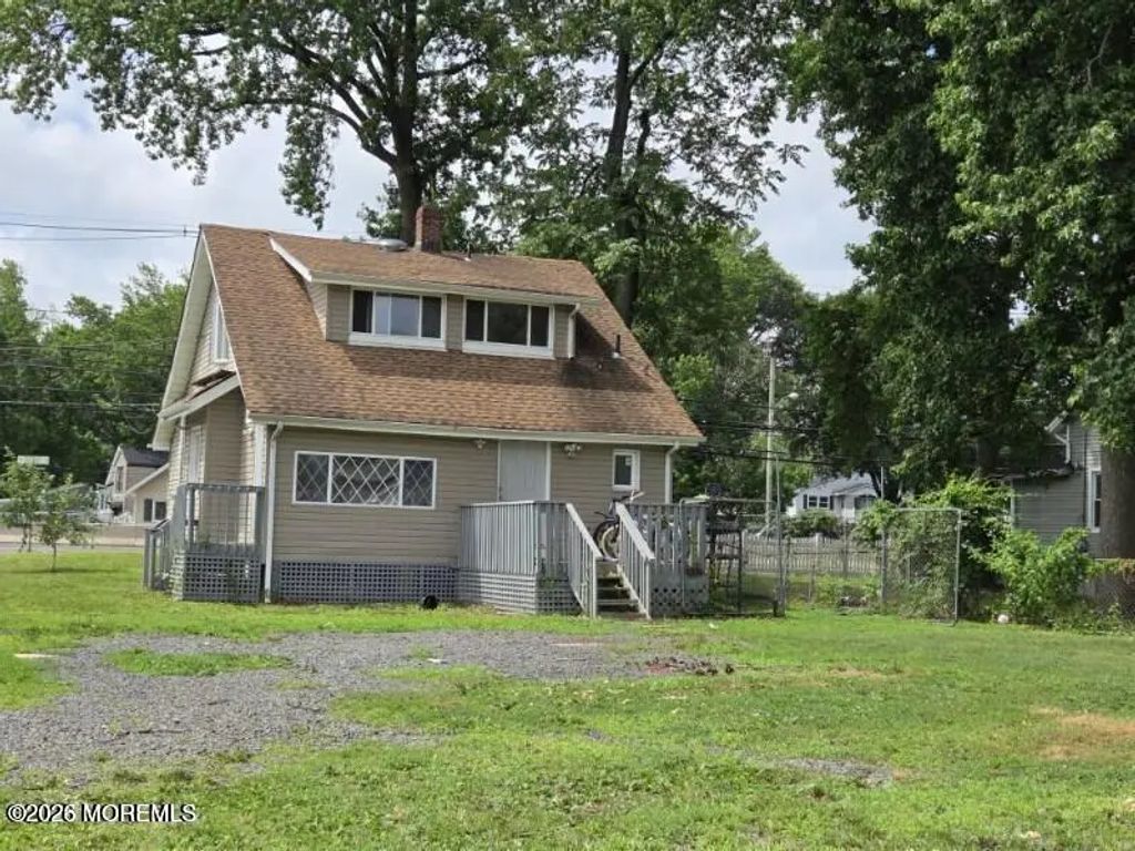 261 State Route 36, Hazlet