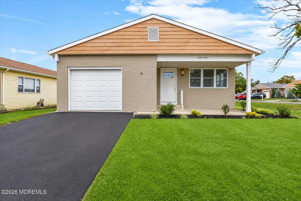 23 Longdenville Street, Toms River