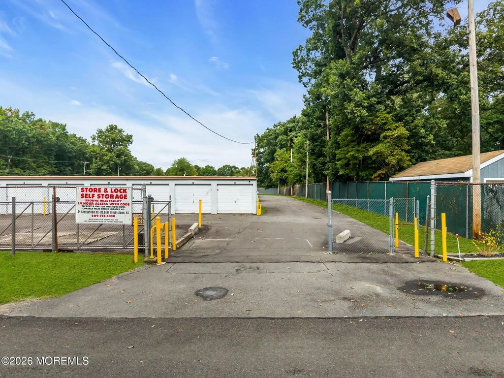 408 Trenton Road, Browns Mills
