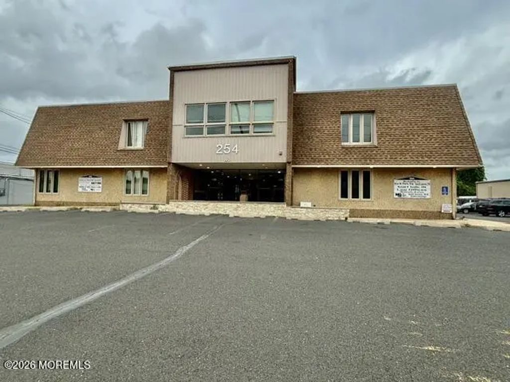 254 Brick Boulevard 12, Brick