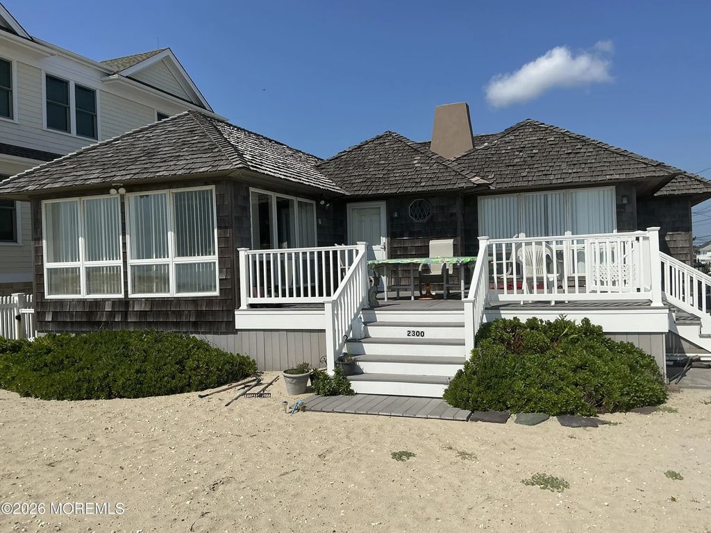 2300 Oceanfront, Lavallette
