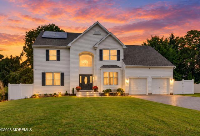 462 Shirley Lane, Brick