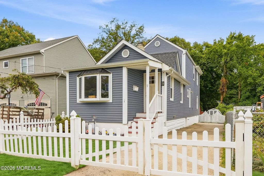 9 Briarcliff Place, Port Monmouth