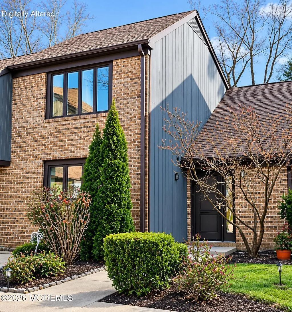 306 Cutty Court 306, Toms River