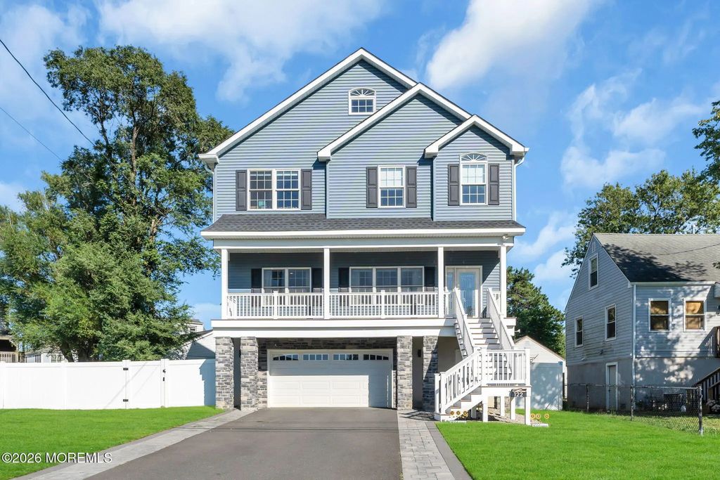 122 Dock Street, Union Beach