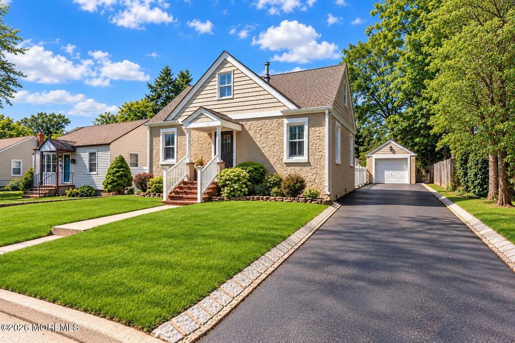 542 Clinton Avenue, Belford