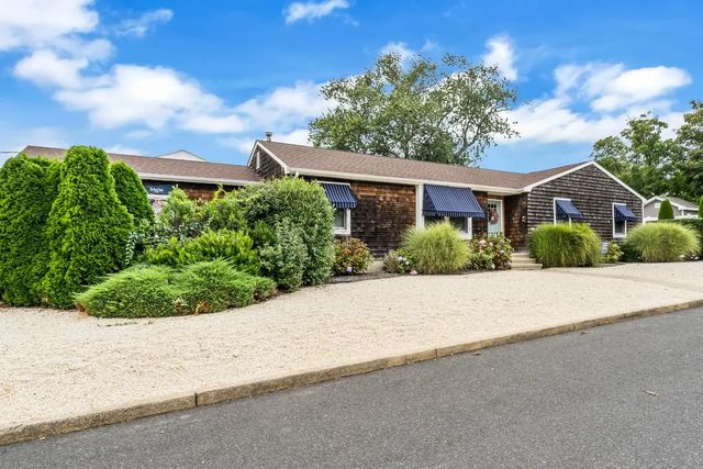 552 Ocean Road, Spring Lake