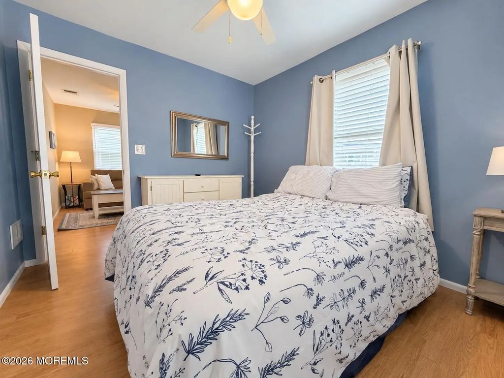 272 Hancock Avenue Up, Seaside Heights