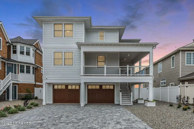 151 Pershing Boulevard, Lavallette