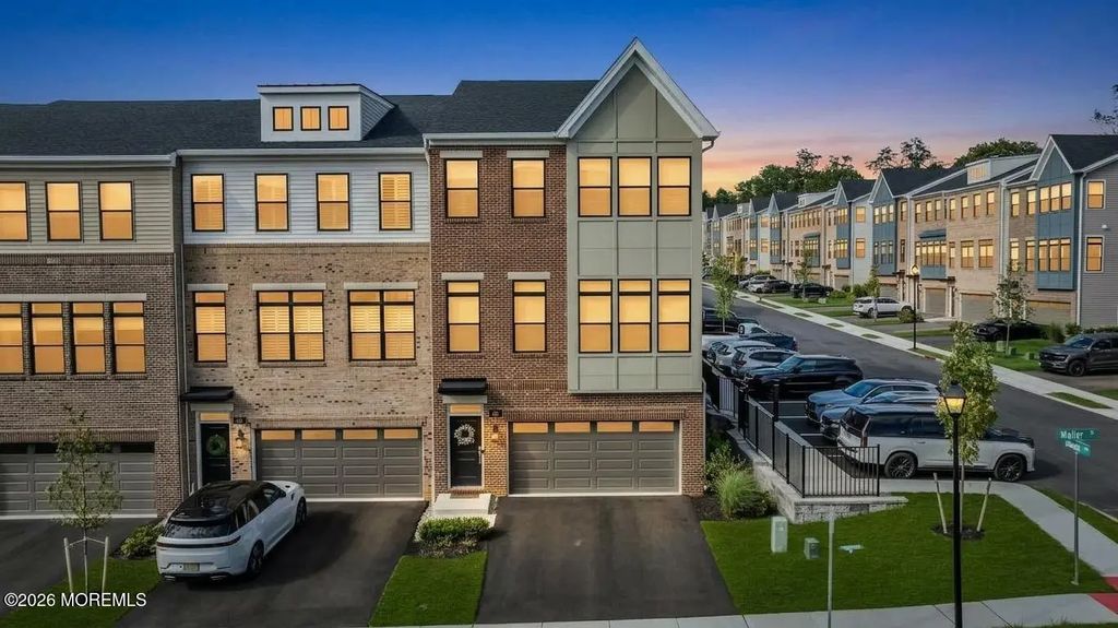 38 Waller Drive, Middletown
