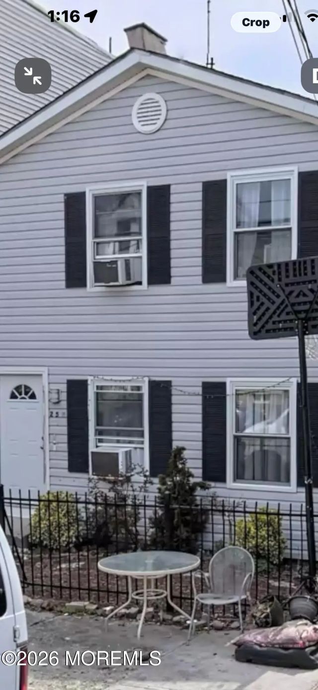 258 Arlington Avenue, Jersey City