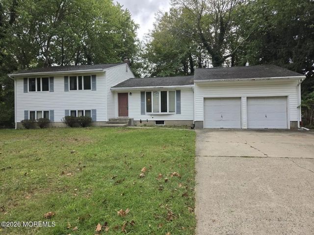 68 Willow Road, Tinton Falls