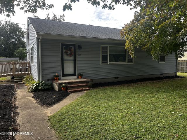 35 Wood Avenue, Port Monmouth