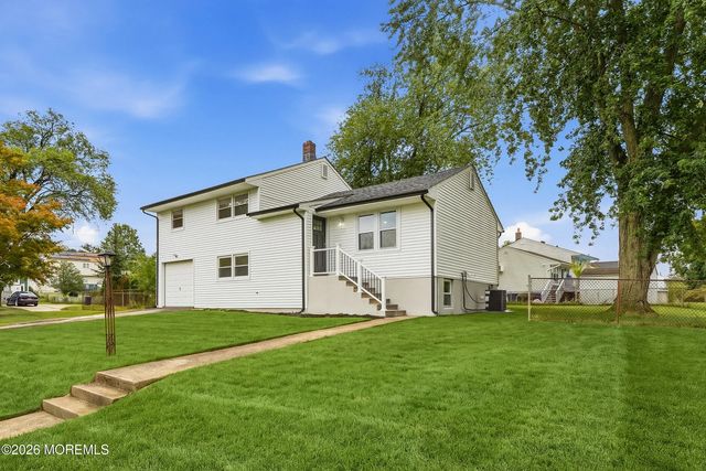 10 Hill Drive, Neptune Township