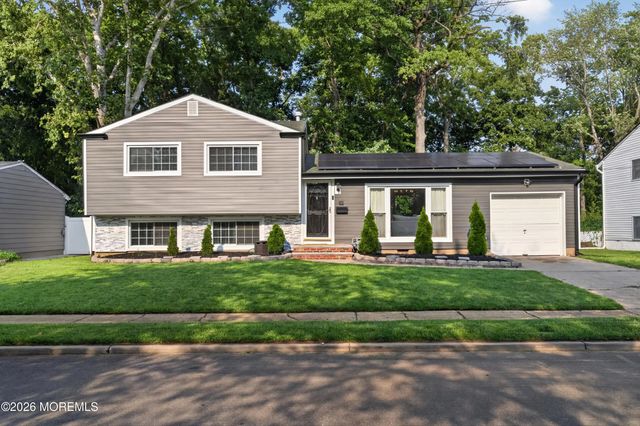 62 Annapolis Drive, Hazlet