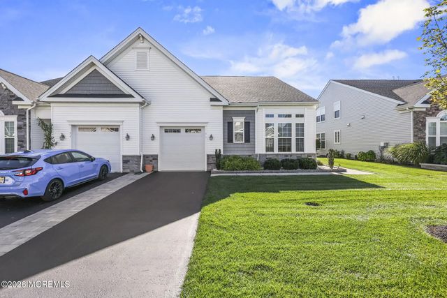 96 Starlight Drive, Monroe Twp