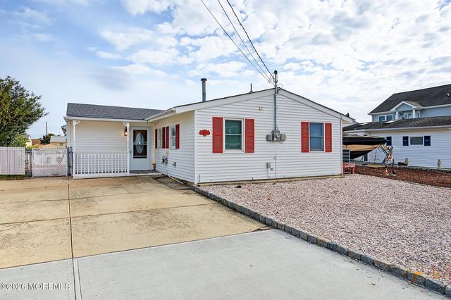 137 E Susquehanna Drive, Little Egg Harbor