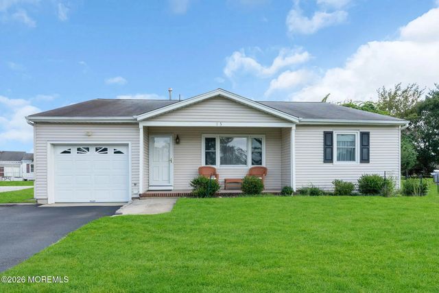 15 Wiltshire Court, Toms River