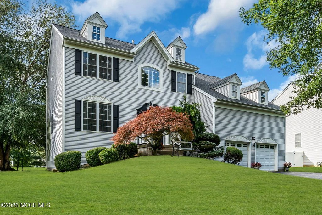 102 Harvard Oval, Freehold