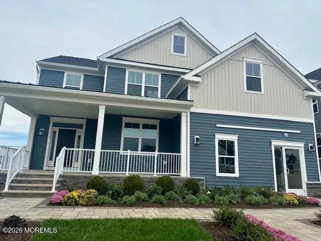 57 Mitchell Court, Manalapan