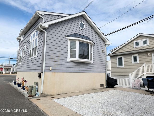 30 E Sea Way, Lavallette