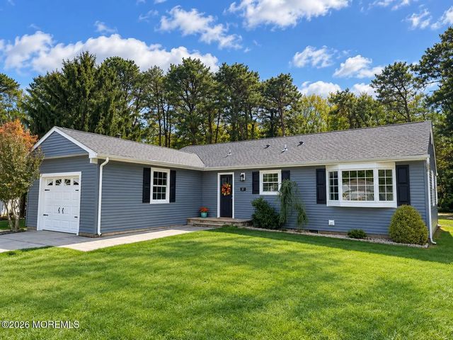 57 Santiago Court, Toms River