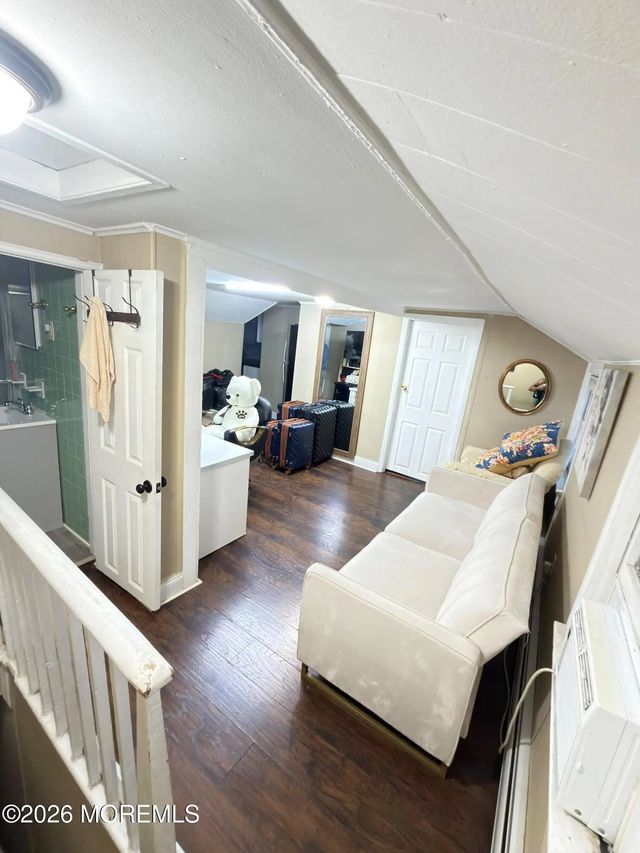 427 Exchange Place 2, Long Branch