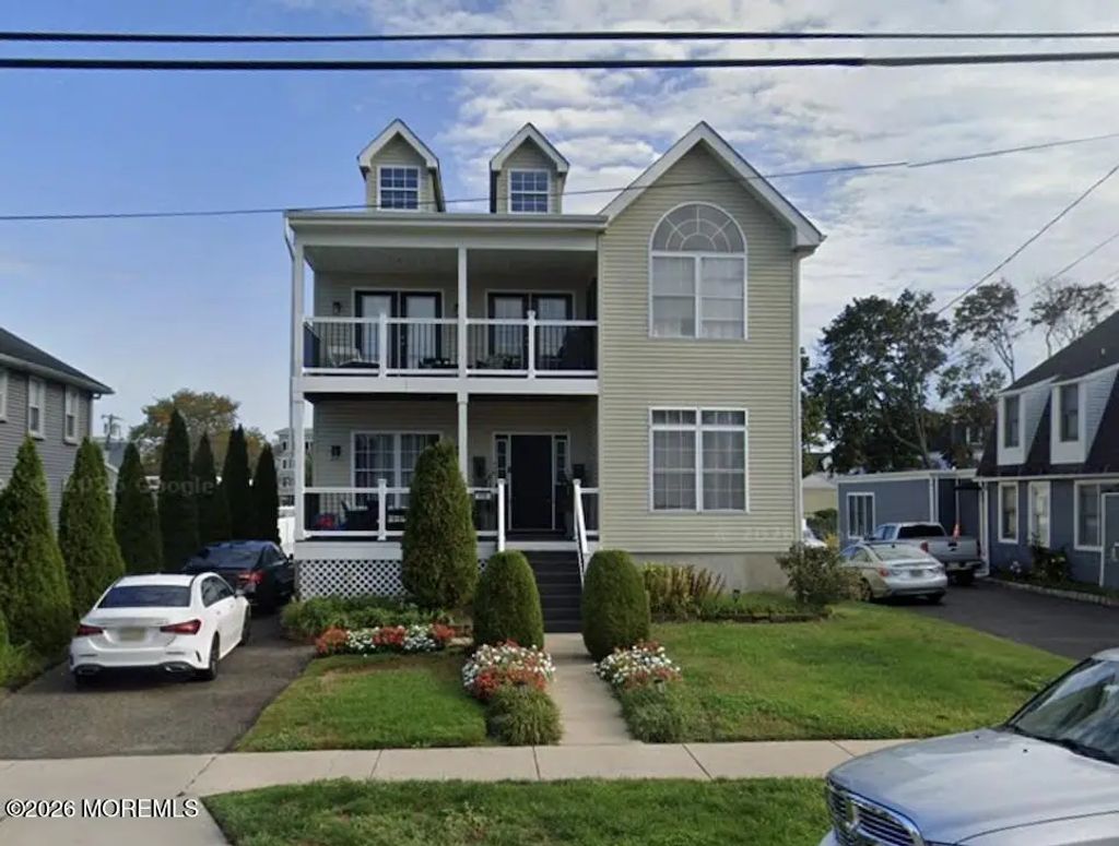 608 11th Avenue, Belmar
