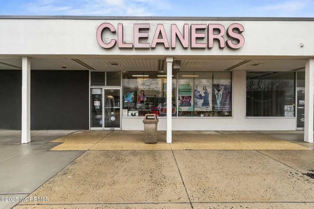 1582 S Nj-35 Plaza S, Ocean Twp