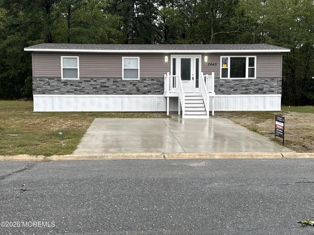 3640 Weymouth Road, Browns Mills