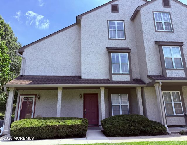 2704 Commons Drive 4, East Brunswick