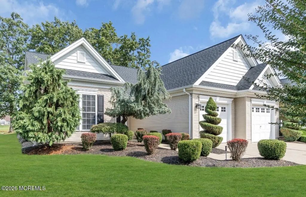 28 Winged Foot Road, Jackson