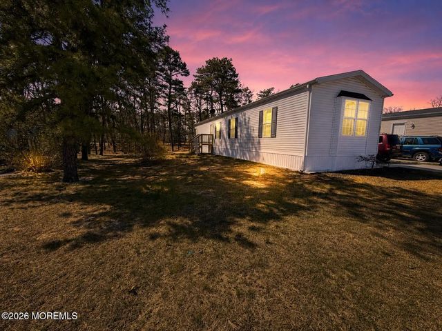 65 Woodchuck Parkway, Barnegat