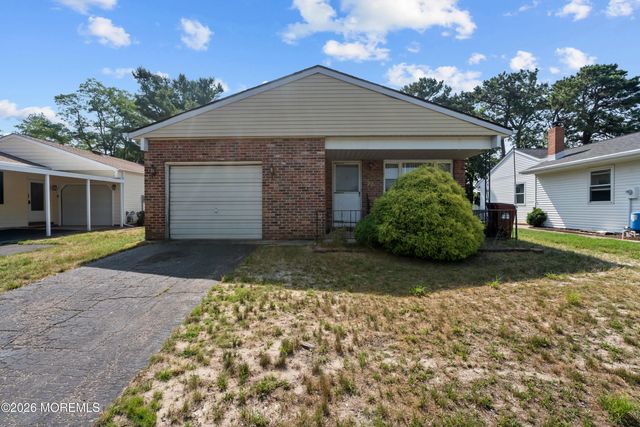 22 Encinitas Drive, Toms River